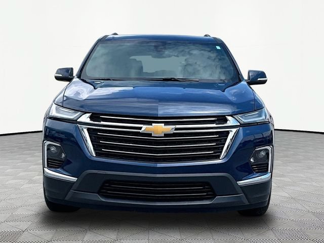Used 2023 Chevrolet Traverse LT FWD image 2