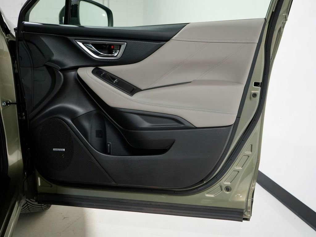 Used 2020 Subaru Forester Limited w/ Popular Package #3 image 27