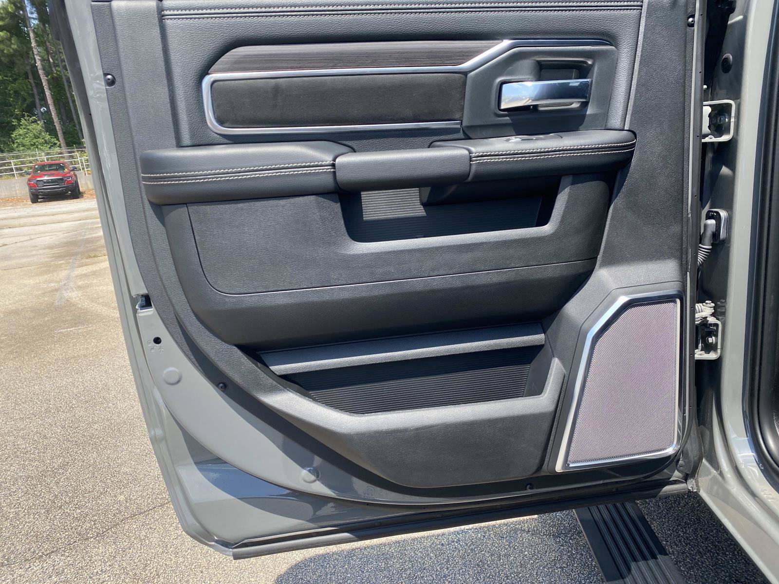 New 2027 RAM 2500 Laramie w/ Night Edition AWD/4WD image 10