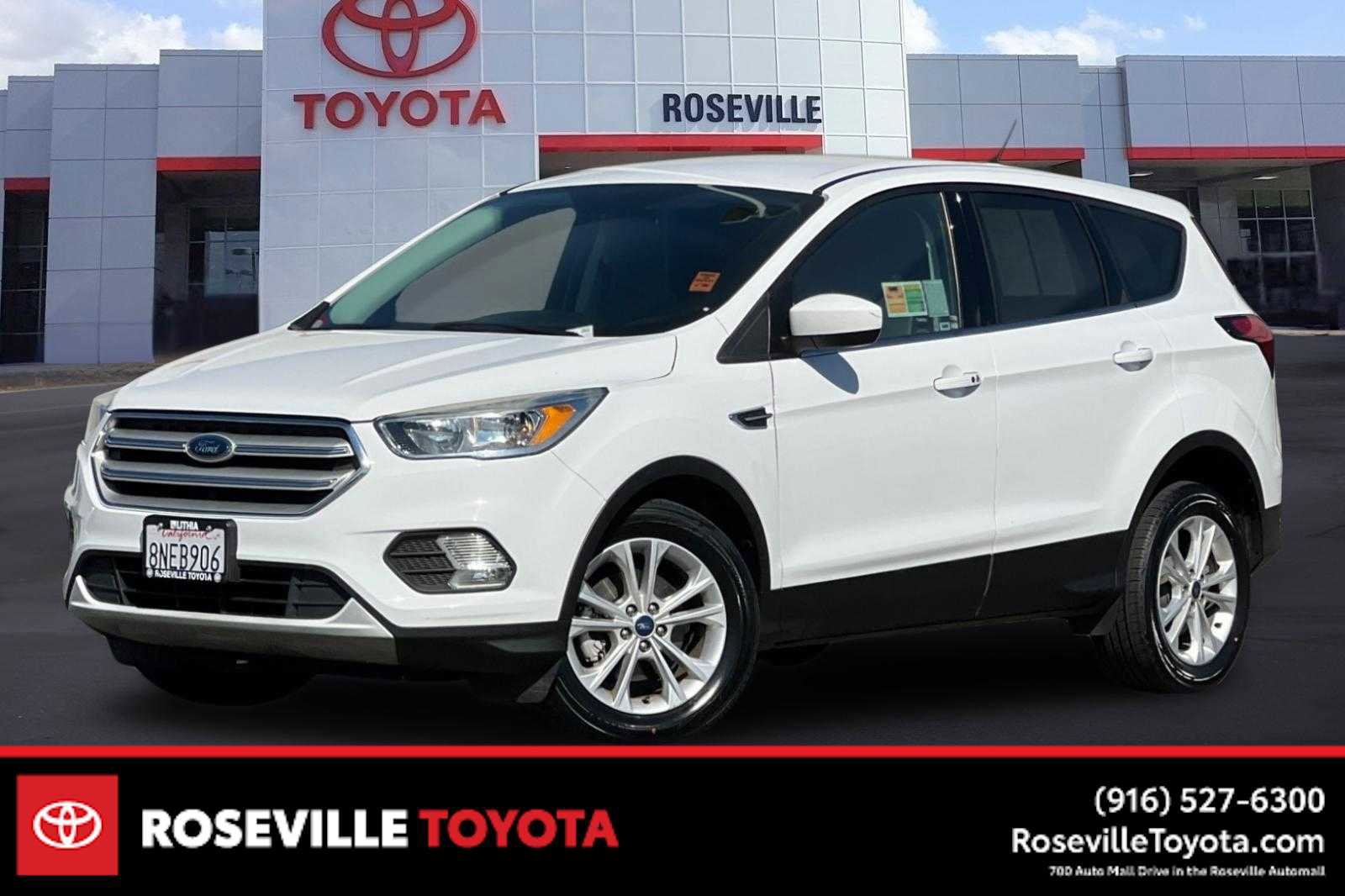 Used 2019 Ford Escape SE image 1