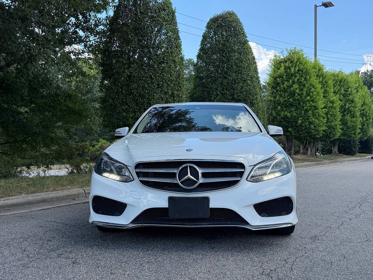 Used 2014 Mercedes-Benz E 350 4MATIC Sedan w/ Premium 1 Package image 4