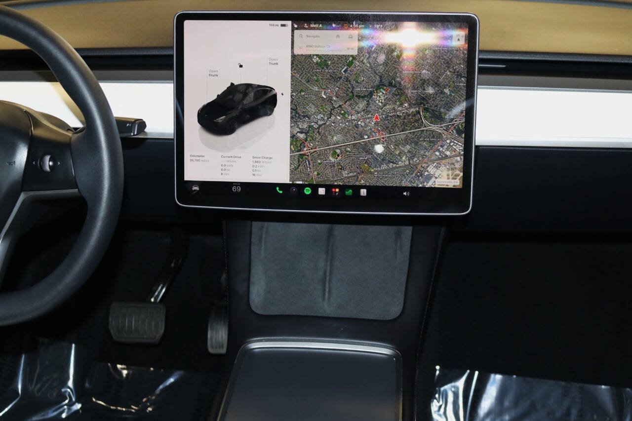 Used 2023 Tesla Model Y Long Range AWD/4WD image 23