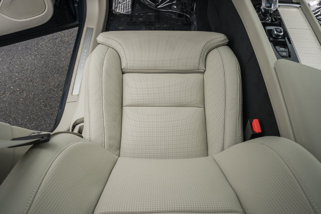 New 2027 Volvo XC60 B5 Ultra AWD/4WD image 32