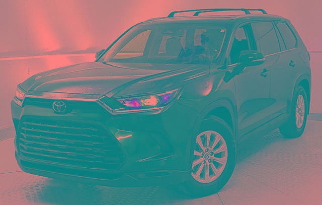 Used 2024 Toyota Grand Highlander XLE image 6