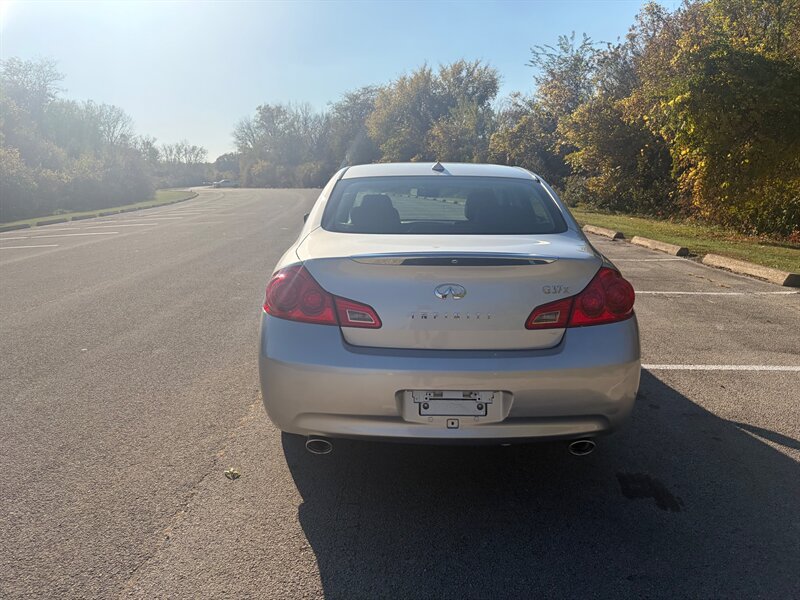 Used 2009 INFINITI G37 x Sedan AWD/4WD image 4