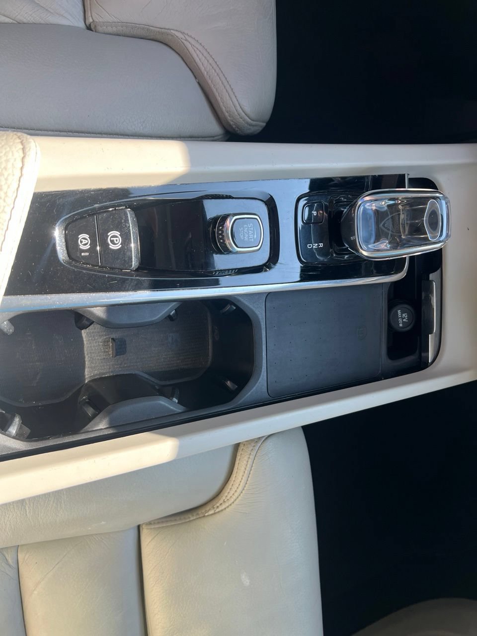 Used 2022 Volvo S60 B5 Inscription w/ Advanced Package FWD image 29