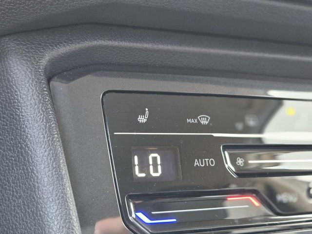 Used 2024 Volkswagen Tiguan Wolfsburg Edition image 22