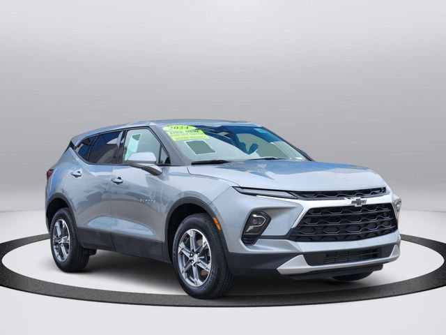 Used 2024 Chevrolet Blazer LT w/ Driver Confidence Package FWD image 5