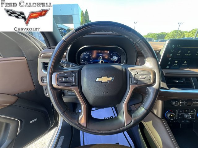 Used 2024 Chevrolet Suburban High Country w/ Advanced Technology Package AWD/4WD image 17
