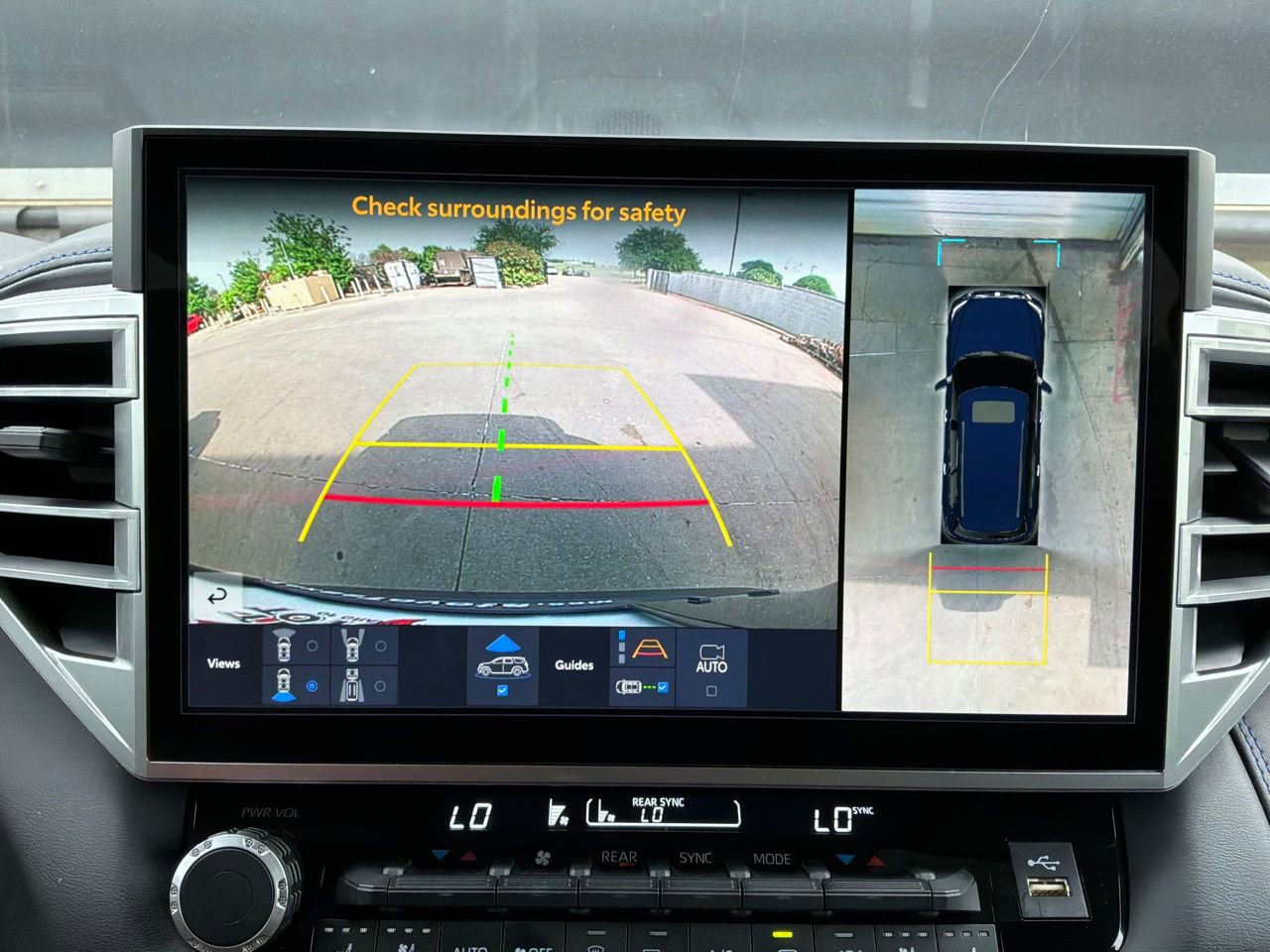 Used 2025 Toyota Sequoia Platinum AWD/4WD image 41