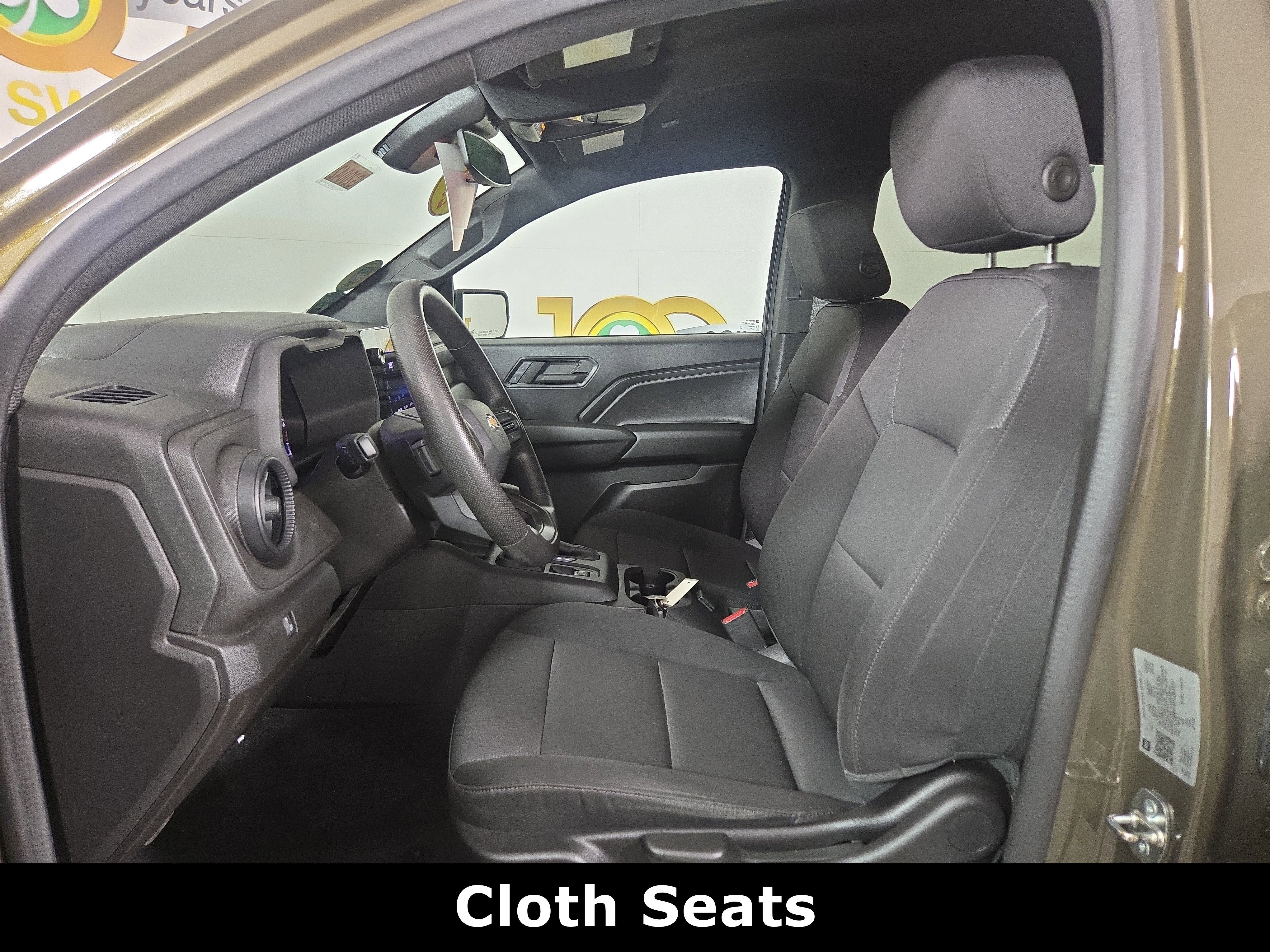Certified 2023 Chevrolet Colorado W/T image 11