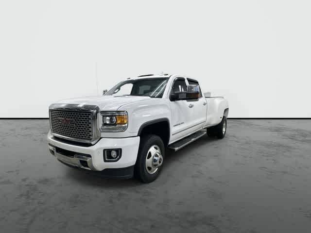 Used 2015 GMC Sierra 3500 Denali w/ Duramax Plus Package AWD/4WD image 7