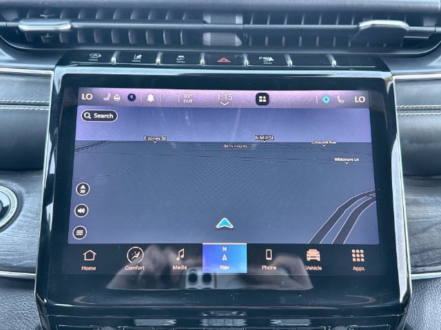 Used 2021 Jeep Grand Cherokee L Overland w/ Luxury Tech Group IV AWD/4WD image 18