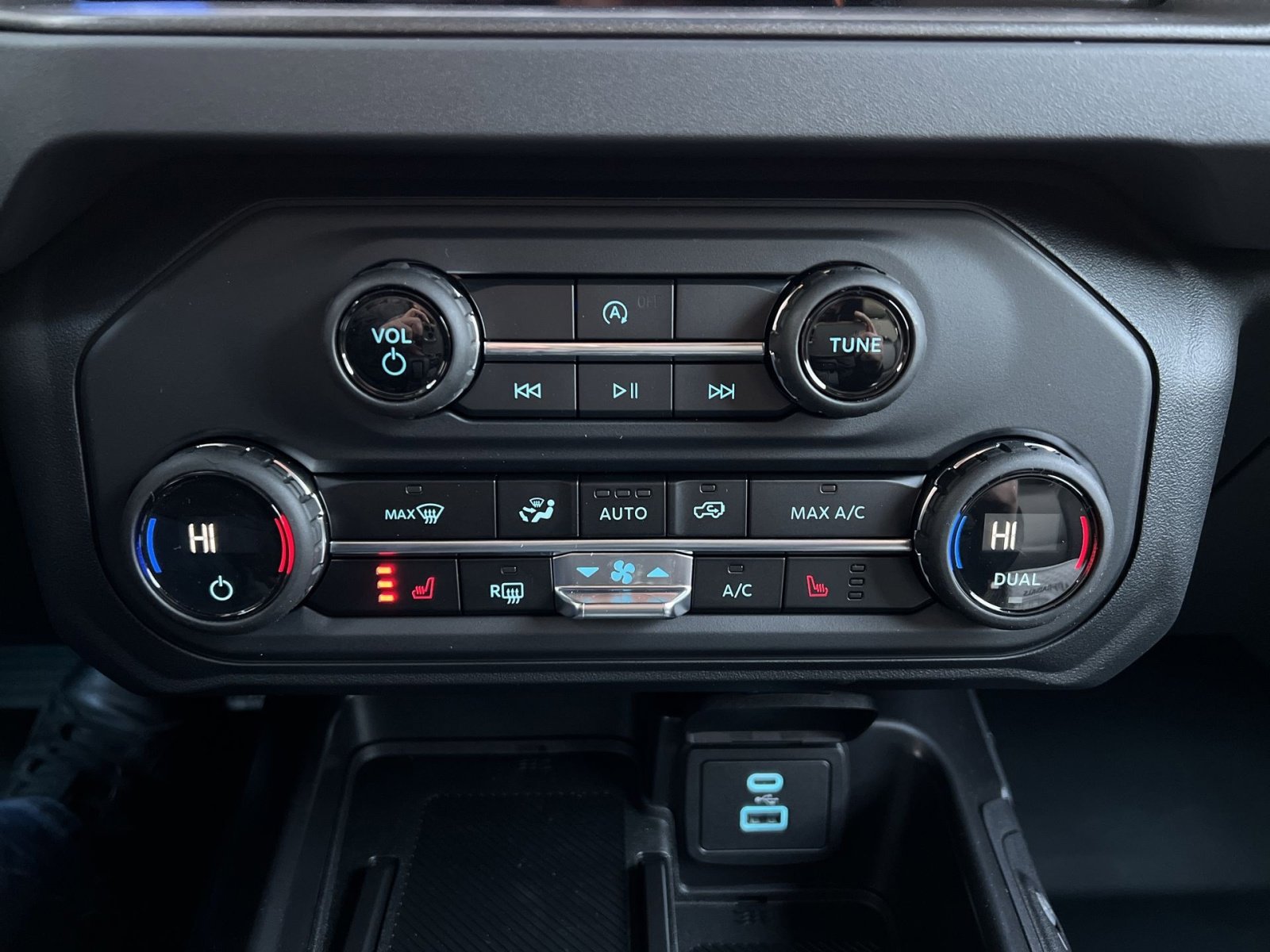 New 2025 Ford Bronco Big Bend image 21