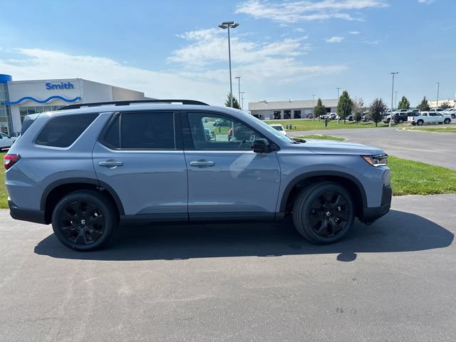 New 2026 Honda Pilot Black Edition image 2