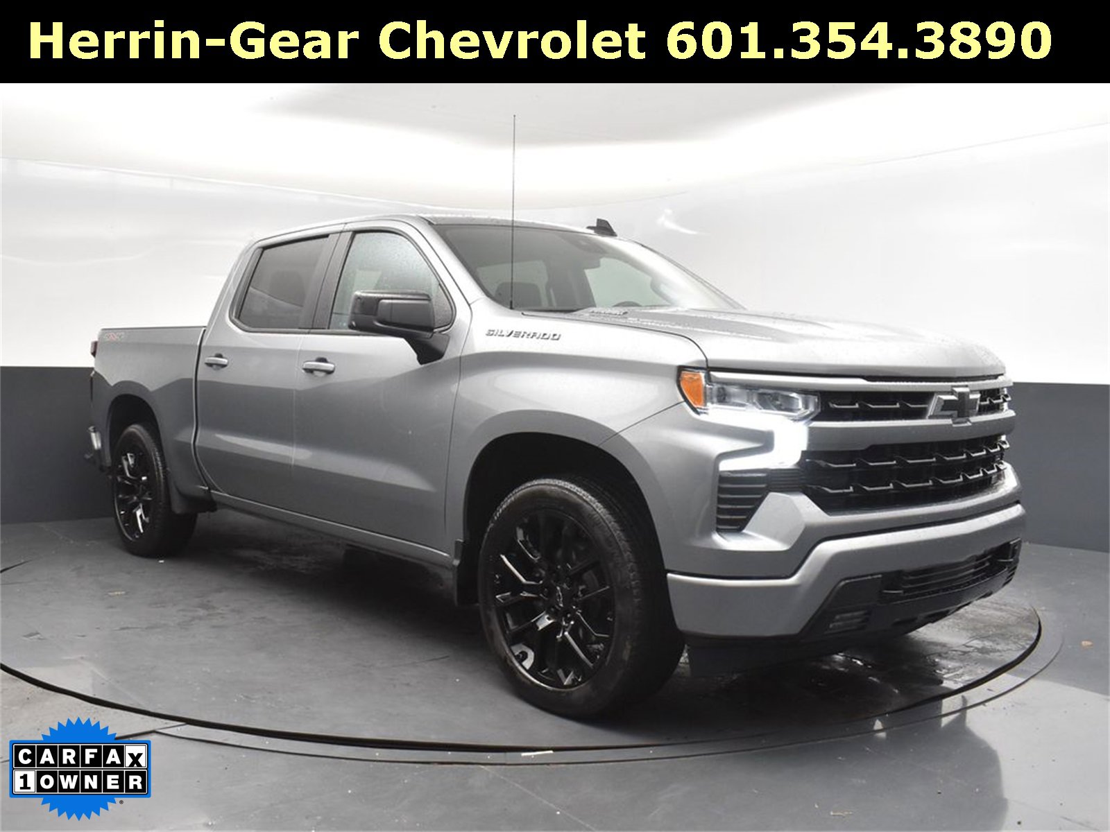 Used 2024 Chevrolet Silverado 1500 RST w/ Protection Package image 9