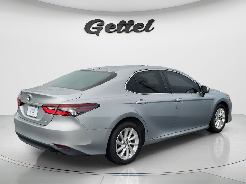 Used 2023 Toyota Camry LE FWD image 5