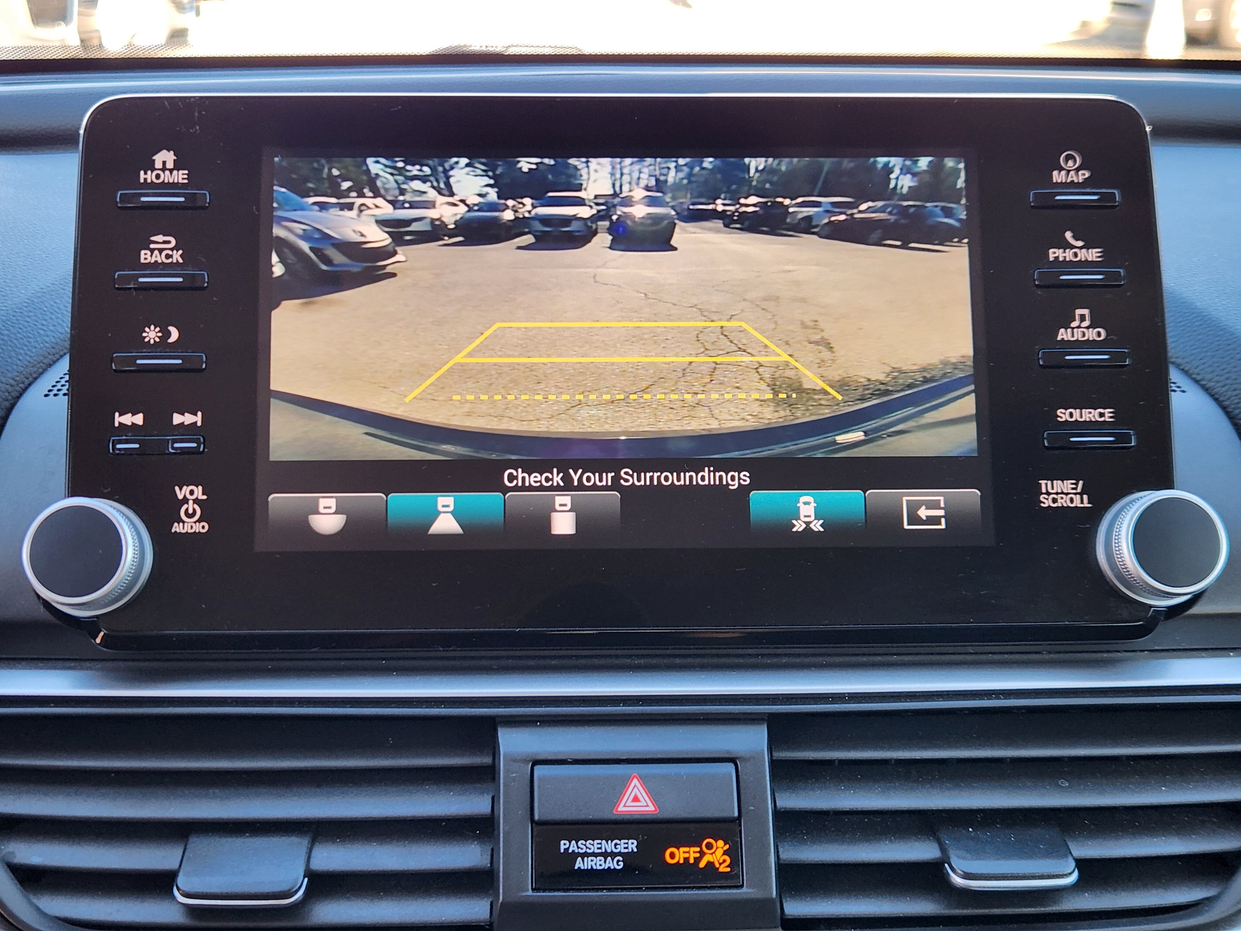 Used 2018 Honda Accord Touring image 14