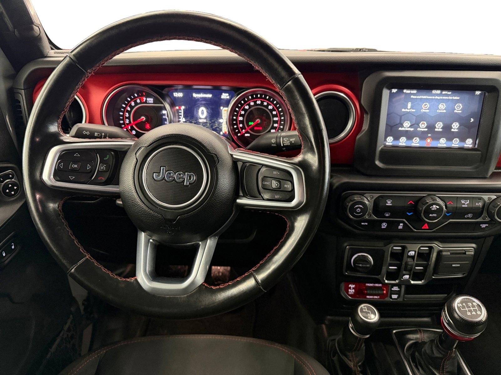 Used 2021 Jeep Wrangler Unlimited Rubicon AWD/4WD image 13