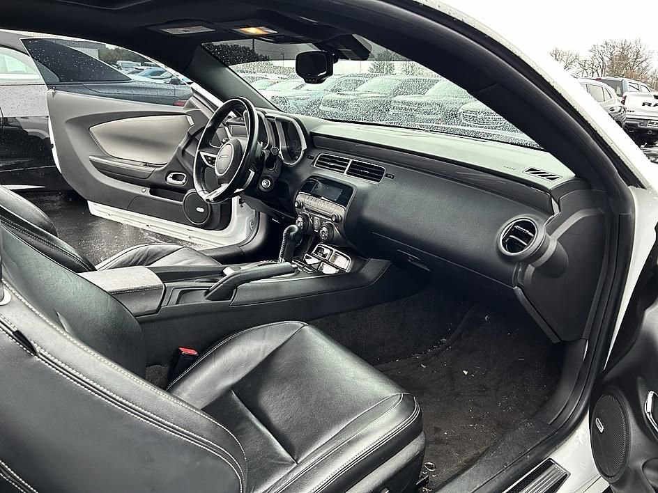 Used 2010 Chevrolet Camaro SS w/ RS Package image 3