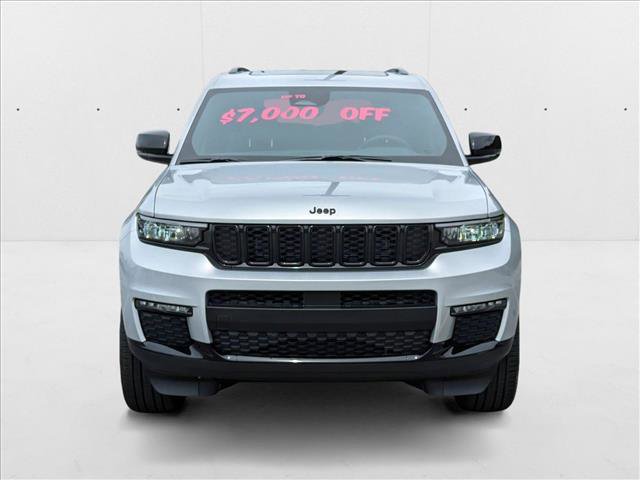 New 2025 Jeep Grand Cherokee L Limited w/ Black Appearance Package image 6