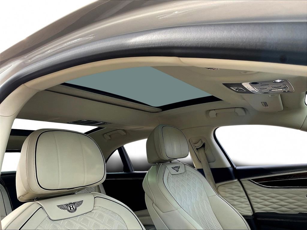 Used 2022 Bentley Flying Spur V8 AWD/4WD image 27