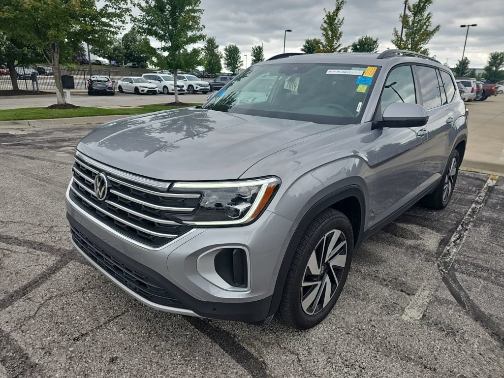 Used 2025 Volkswagen Atlas SE