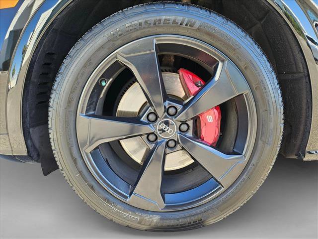Used 2020 Audi SQ5 Premium Plus w/ Premium Plus Package AWD/4WD image 23