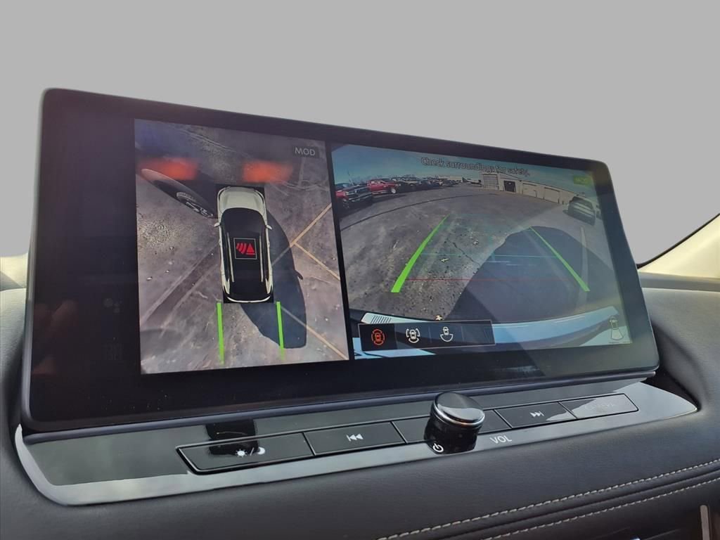 Certified 2025 Nissan Rogue SL w/ Tech Package image 6