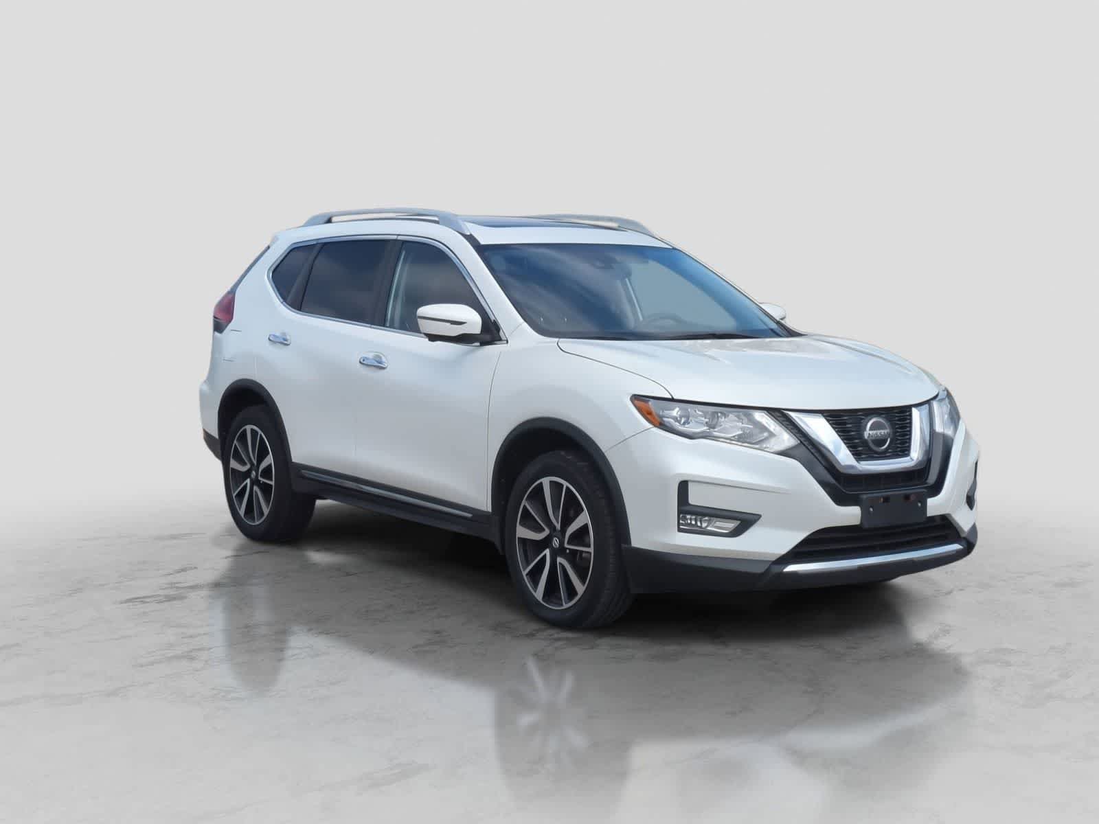 Used 2019 Nissan Rogue S AWD/4WD image 2