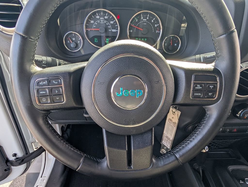 Used 2017 Jeep Wrangler Unlimited Sahara w/ Connectivity Group image 30