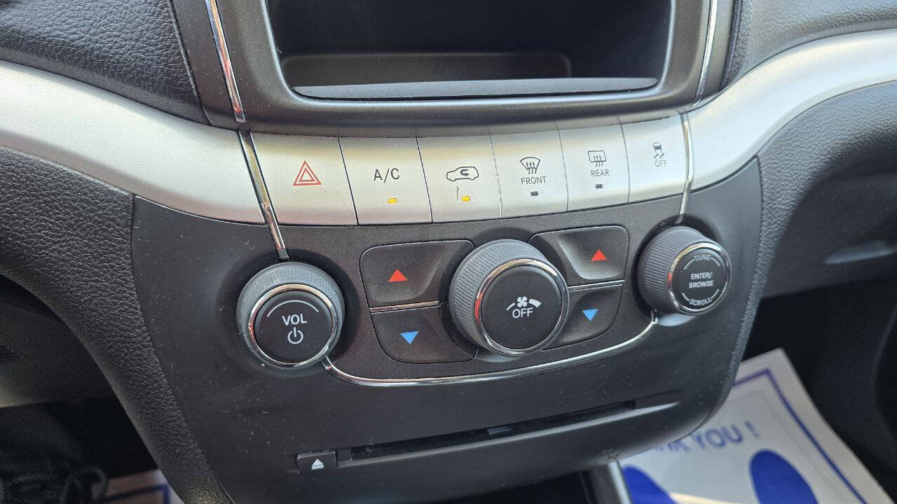 Used 2014 Dodge Journey SXT FWD image 18