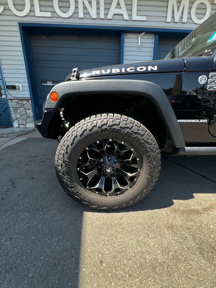 Used 2013 Jeep Wrangler Rubicon w/ Dual Top Group AWD/4WD image 2
