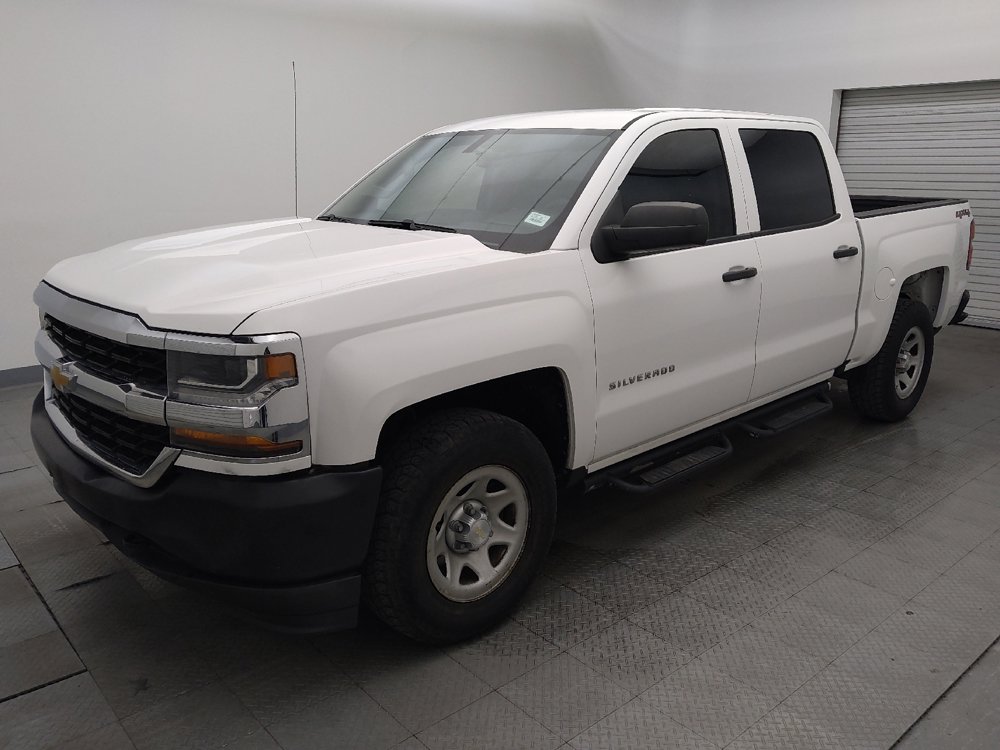 Used 2018 Chevrolet Silverado 1500 W/T w/ Trailering Package AWD/4WD image 2