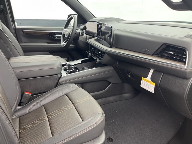 New 2026 Chevrolet Suburban High Country AWD/4WD image 22