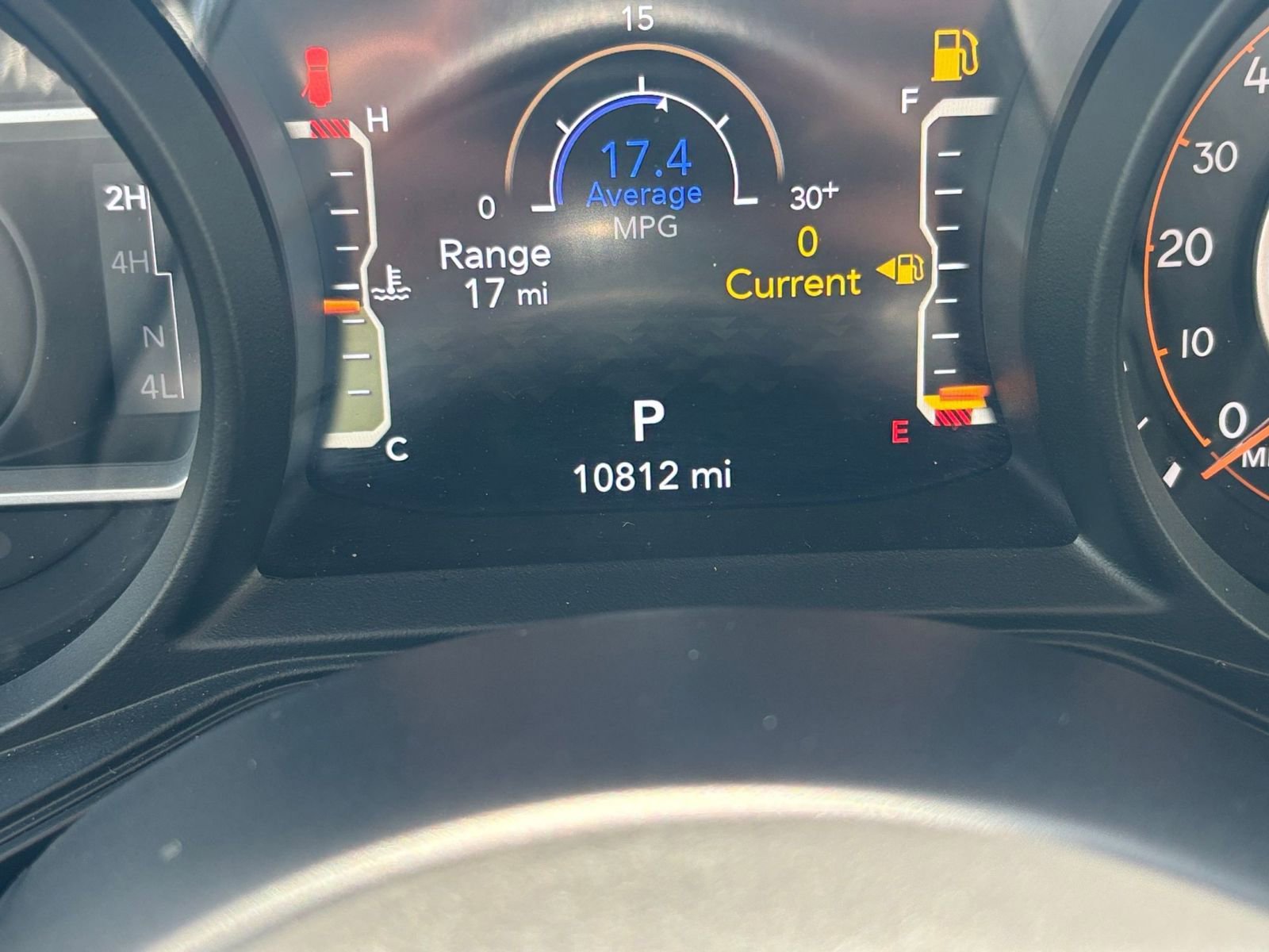 Used 2025 Jeep Wrangler Sahara image 38