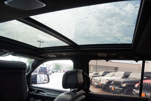 Used 2022 Jeep Grand Wagoneer Series II image 20