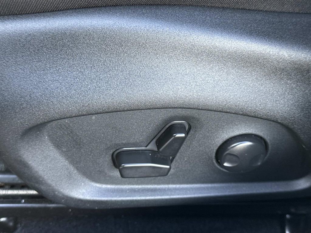 Used 2023 Jeep Compass Latitude image 20