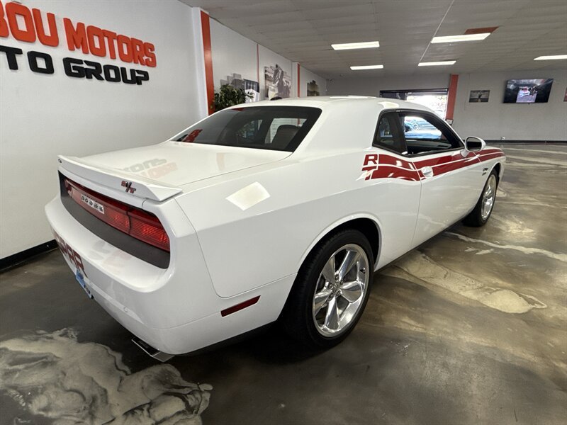 Used 2014 Dodge Challenger R/T RWD image 7