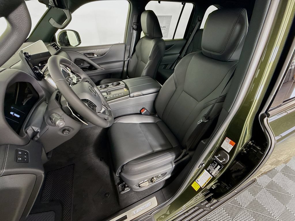 New 2026 Lexus LX 700h Overtrail AWD/4WD image 16