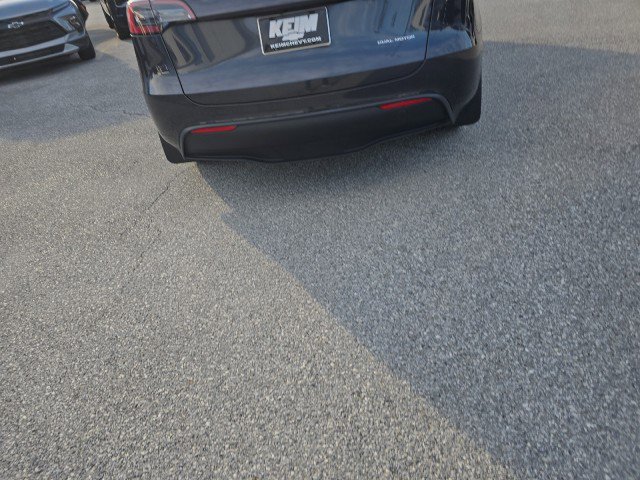 Used 2024 Tesla Model Y Long Range image 9