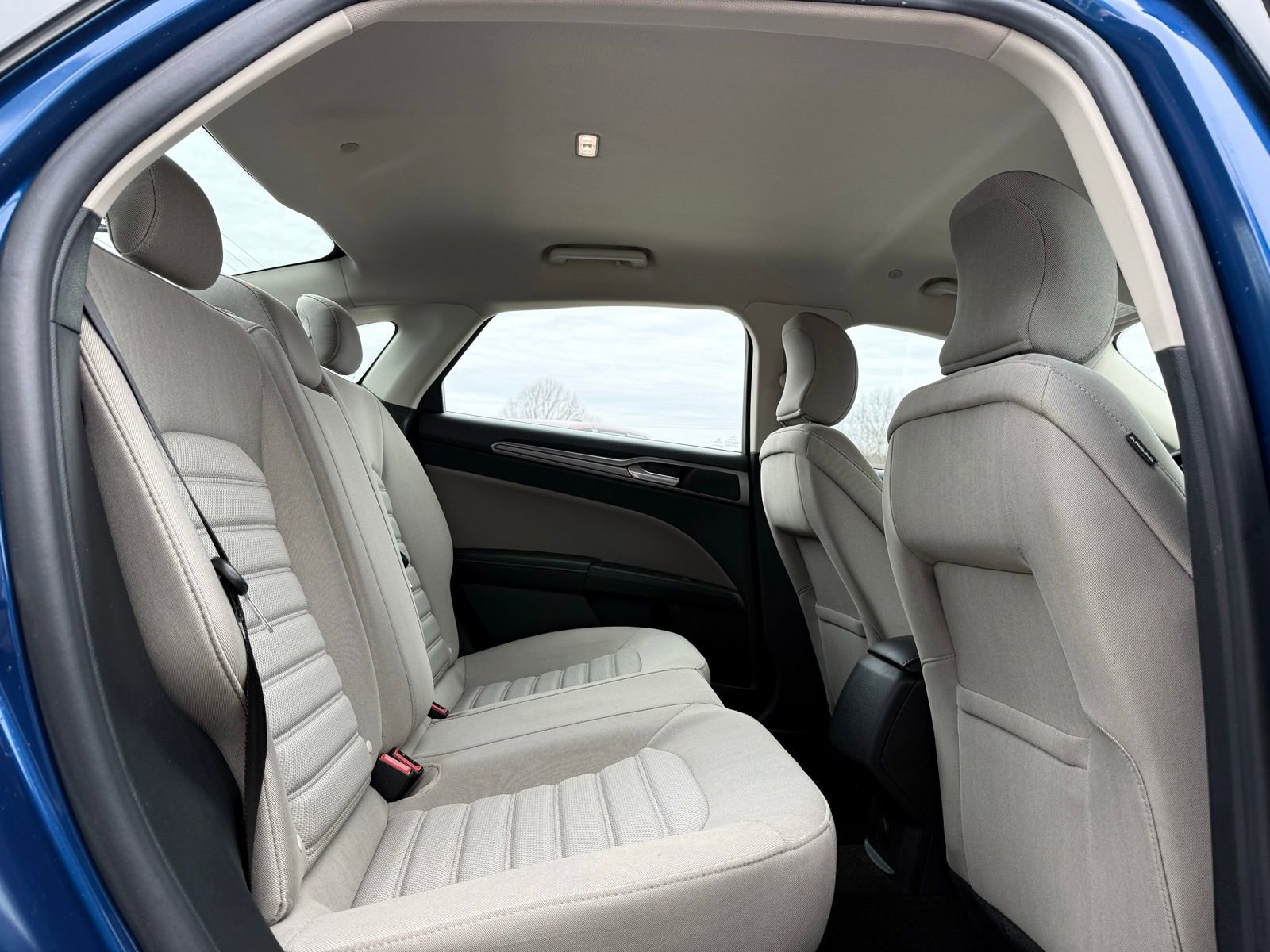 Used 2018 Ford Fusion S FWD image 21