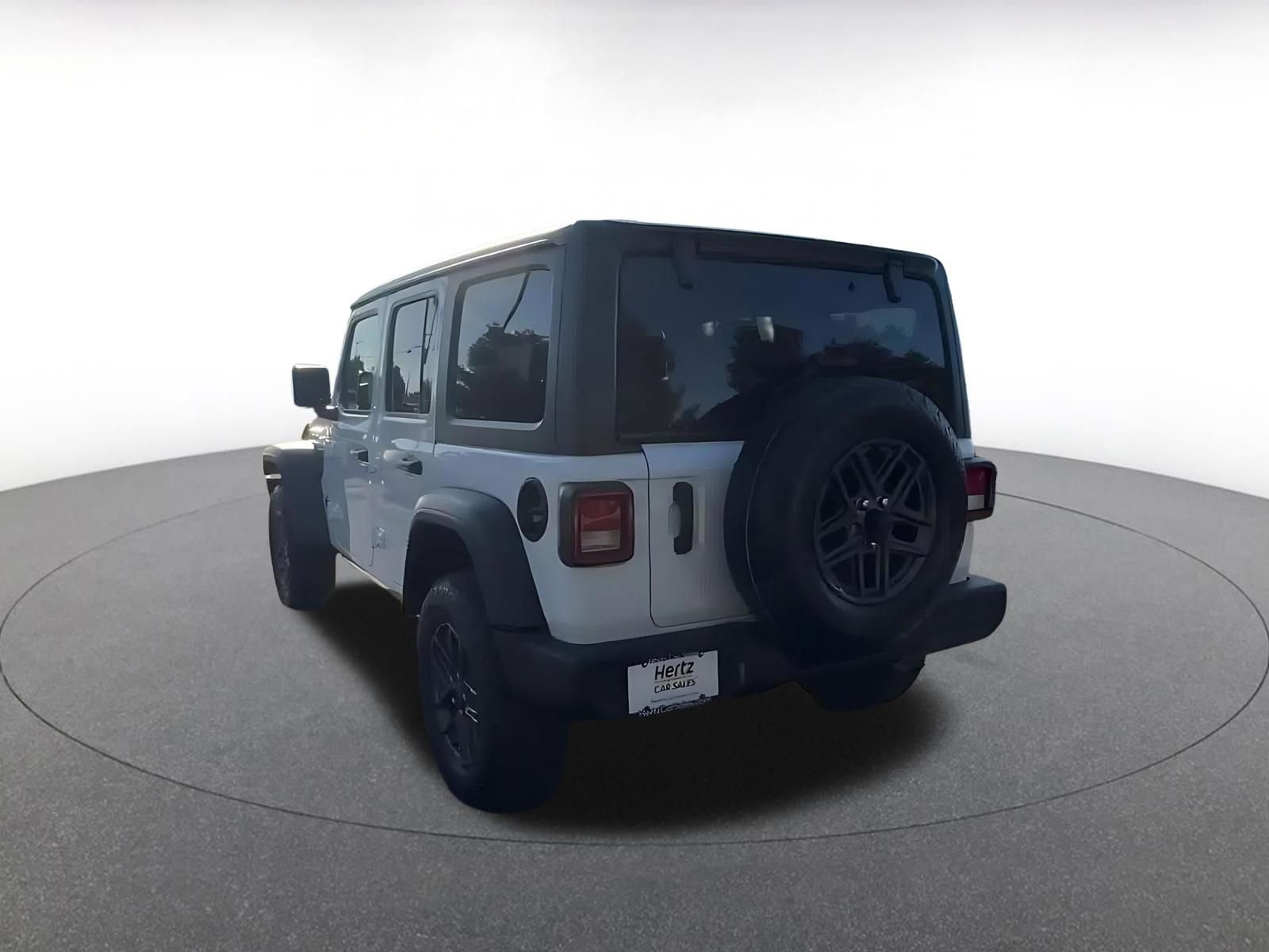 Used 2025 Jeep Wrangler Sport S image 11