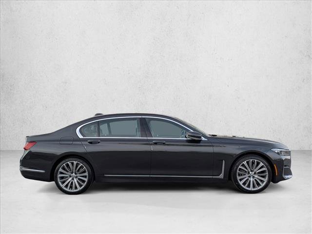 Used 2022 BMW 750i xDrive w/ Executive Package image 4