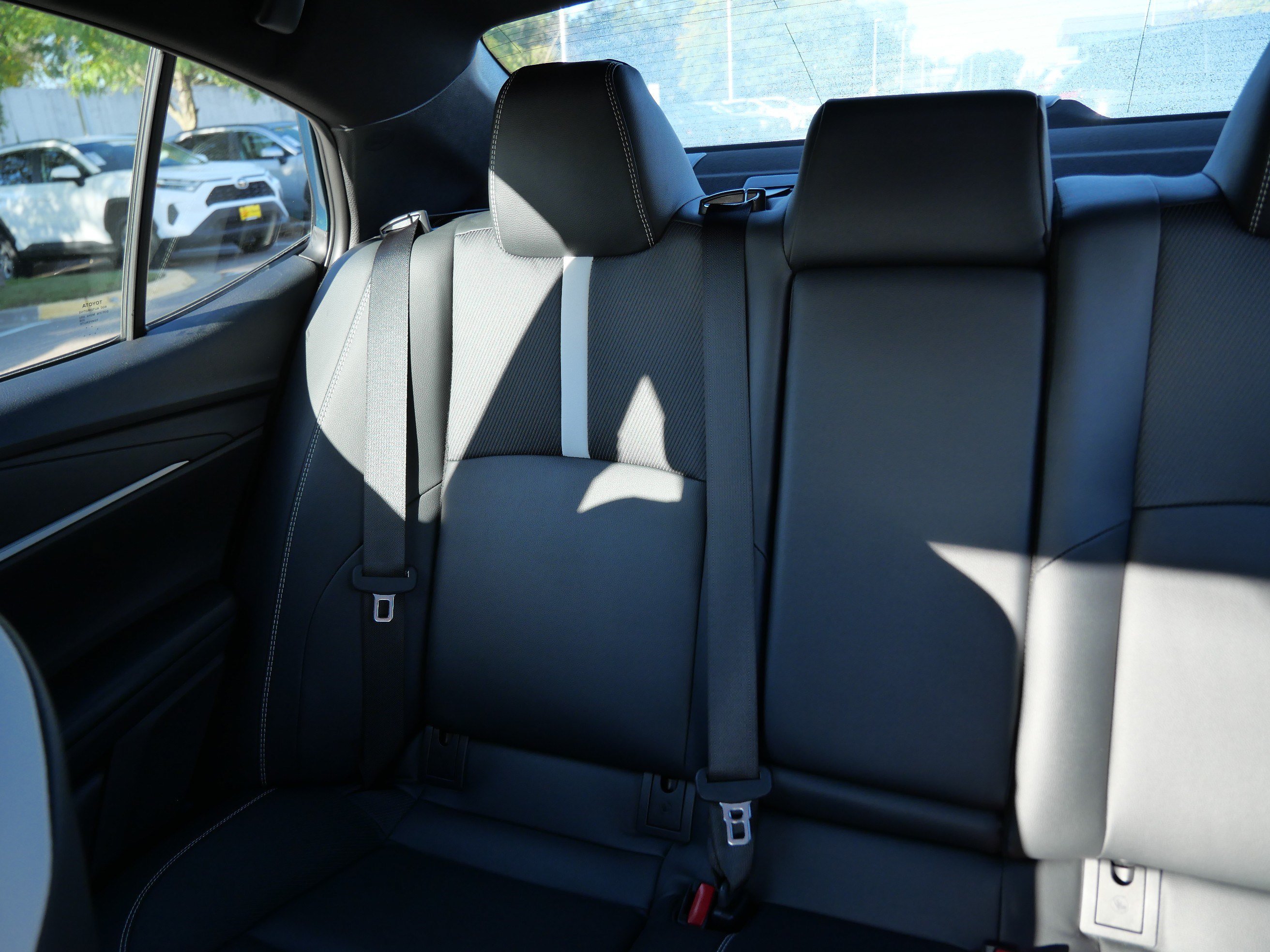 Used 2026 Toyota Camry SE FWD image 13