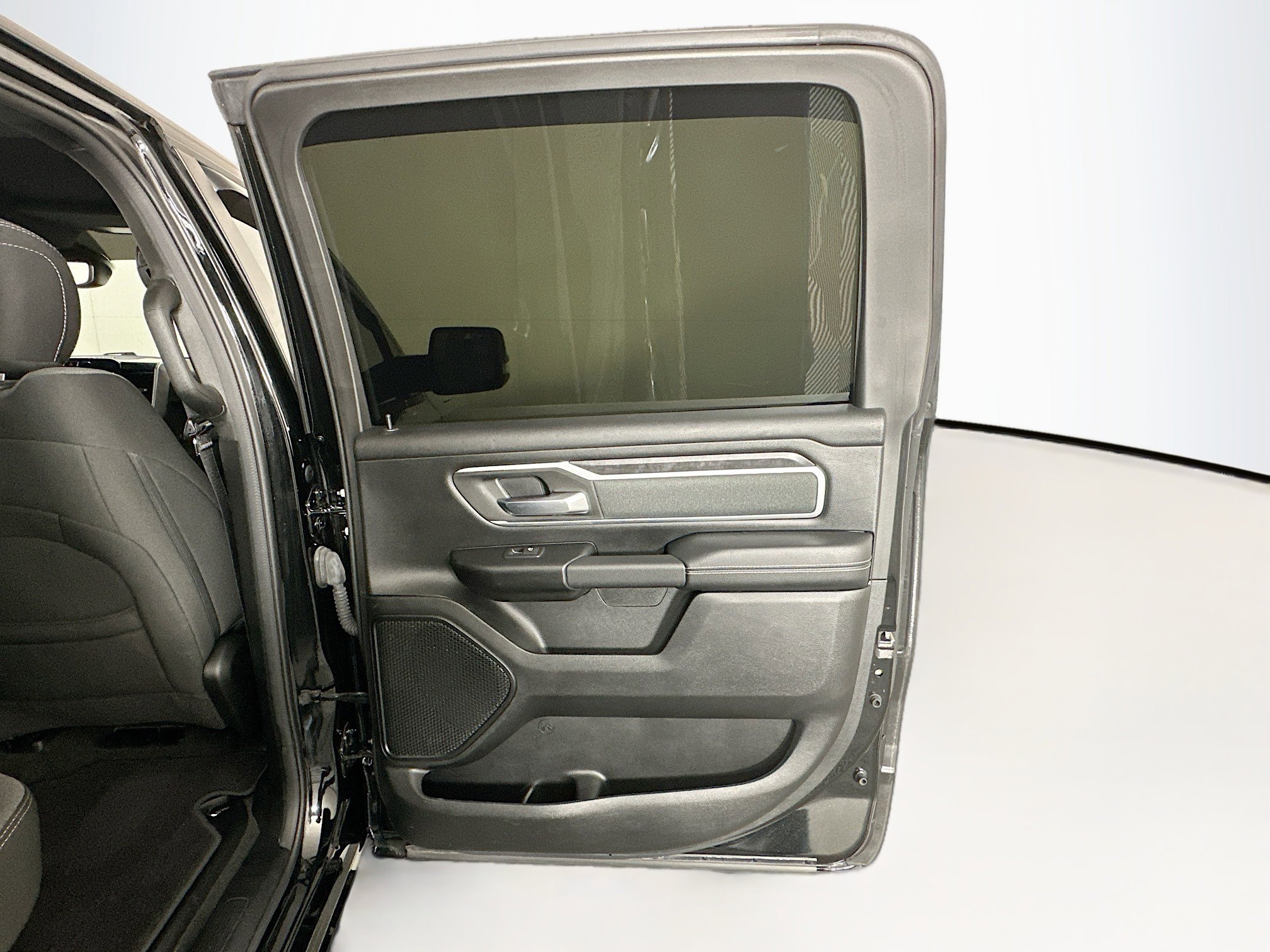 Used 2023 RAM 1500 Big Horn AWD/4WD image 32