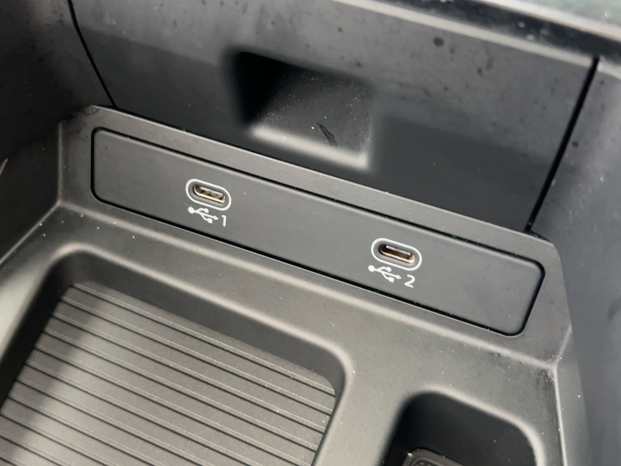 Used 2022 Audi e-tron Premium Plus w/ Premium Plus Package image 36