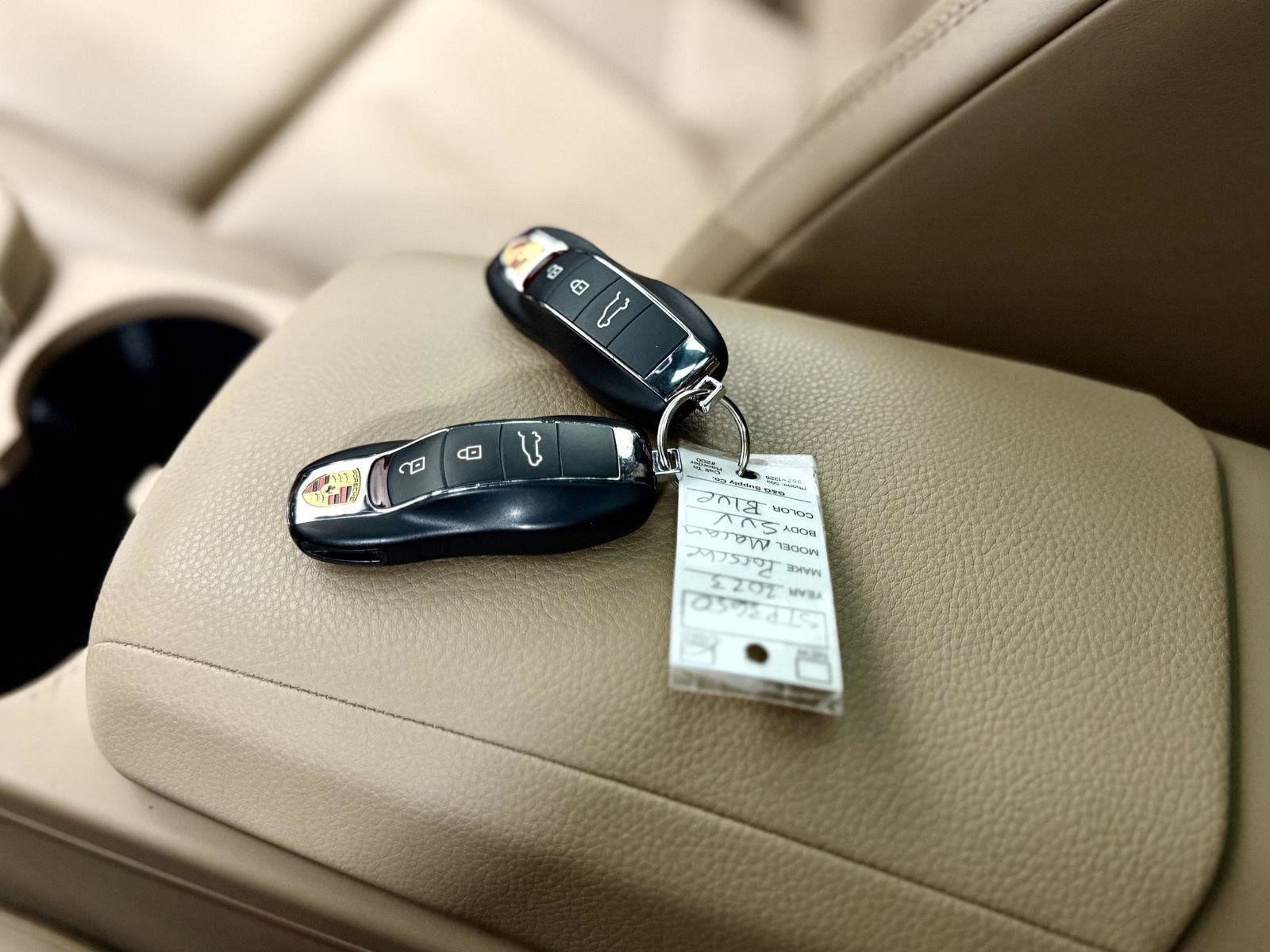Used 2023 Porsche Macan Turbo AWD/4WD image 22
