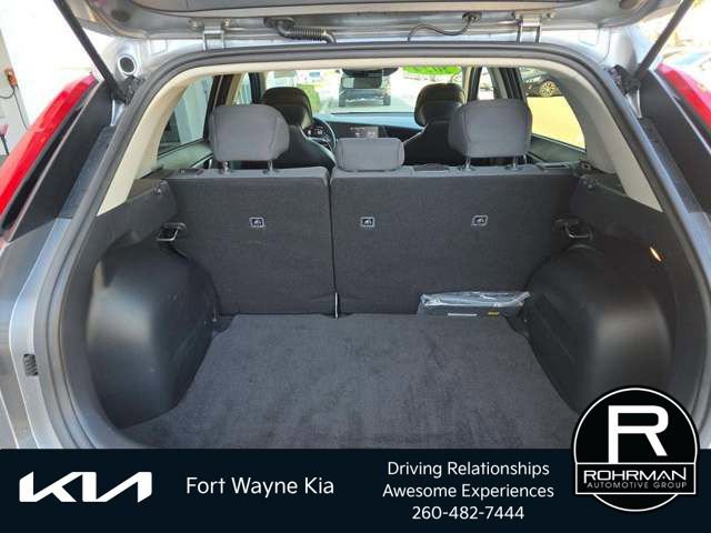 Certified 2024 Kia Niro LX FWD image 5