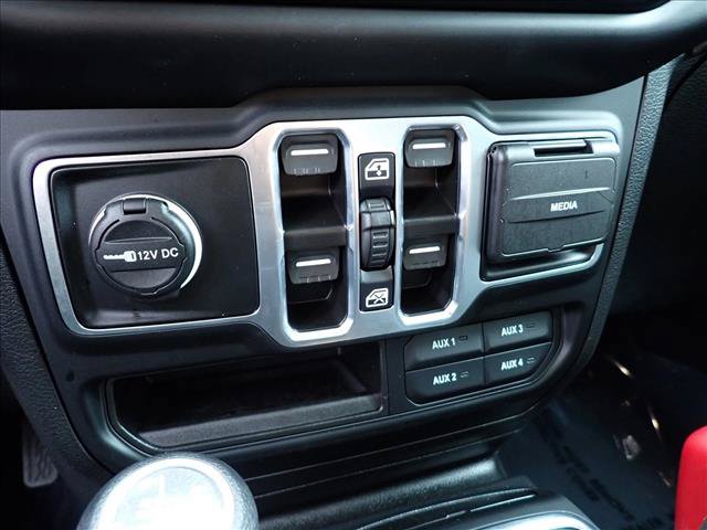 Used 2023 Jeep Wrangler Unlimited w/ Cold Weather Group AWD/4WD image 18